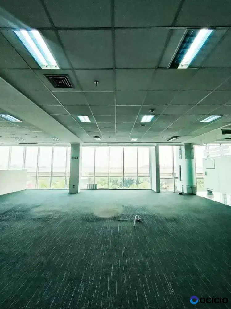 Dijual gedung 5 lantai tanah 1000 m2 parkir 40 mobil di duren sawit