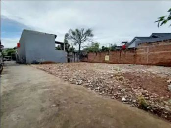 Dijual tanah murah 260m2 ( lebar 20m) dkt jl raya jatikramat