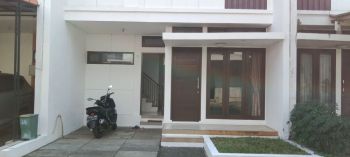 Dijual Rumah Dalam Cluster Dekat di Jurangmangu Timur (Jurang Mangu Timur)