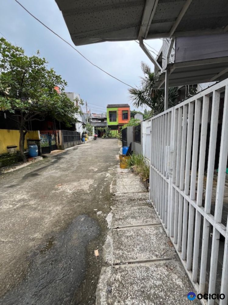 Dijual Rumah Dalam Komplek Dekat Tol di Tanah Baru