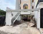 thumbnail-dijual-rumah-classic-modern-plus-kolam-renang-do-benda-jagakarsa-8