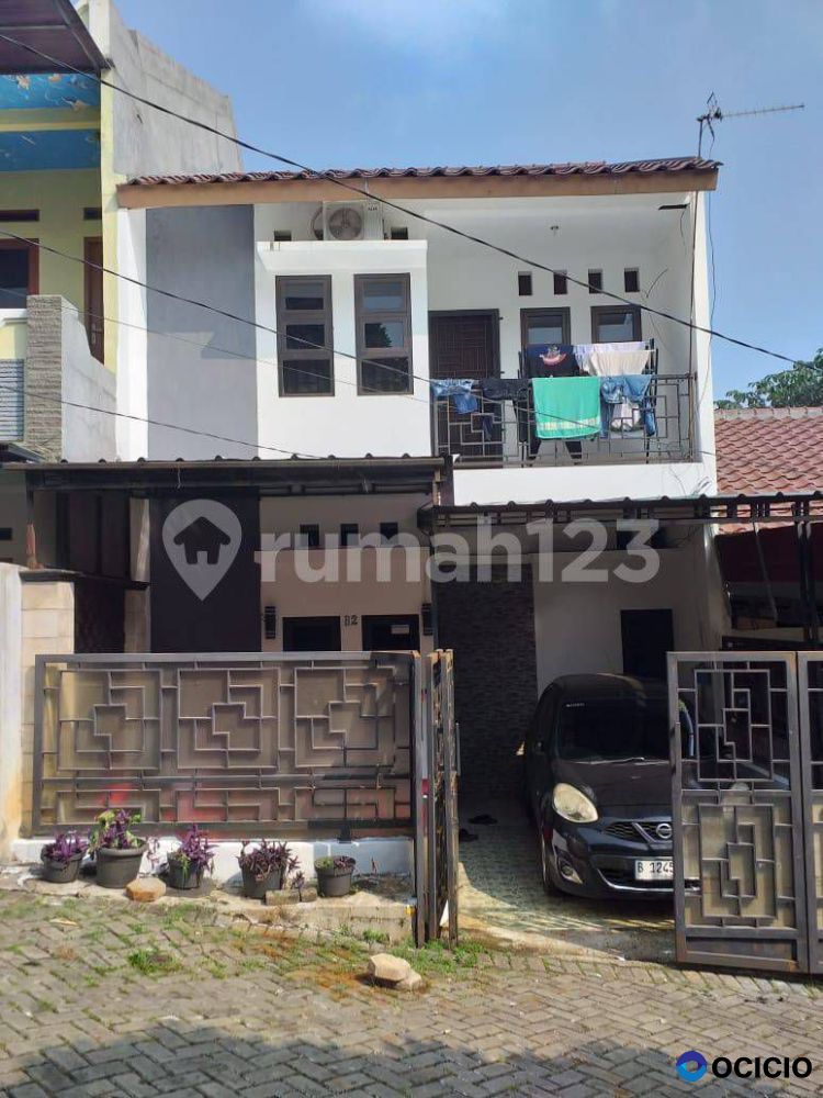 Dijual Rumah Dalam Komplek Dekat Stasiun Depok Baru