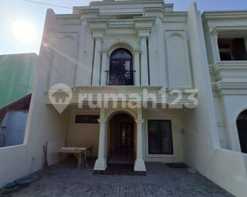 Dijual Rumah Mewah Clasic Victoria Di Kahfi 1 Jagakarsa