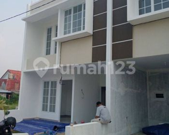 Rumah 2 Lantai Murah Dekat Gate Tol Desari Sawangan