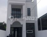 thumbnail-rumah-2-lantai-di-murah-dekat-pintu-toll-desari-0