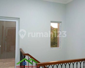 Dijual rumah 2 Lantai 700 an juta di Srengseng Sawah Jagakarsa