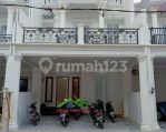 thumbnail-dijual-rumah-3-lantai-dekat-toll-birgif-jagakarsa-1