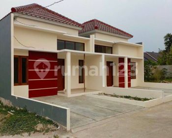 Rumah Free Biaya Biaya Dekat Pintu Toll Desari Rangkapan Jaya
