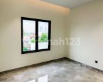 thumbnail-dijual-rumah-baru-dan-murah-di-kemang-jakarta-selatan-5