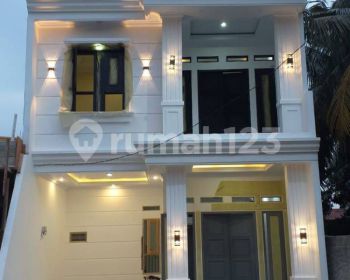 Dijual Rumah 2 Lantai Free Biaya Biaya Dekat Stasiun Depok