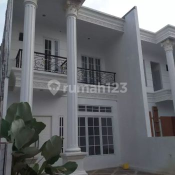 Rumah Clasic Modern Dijual Murah di Jagakarsa