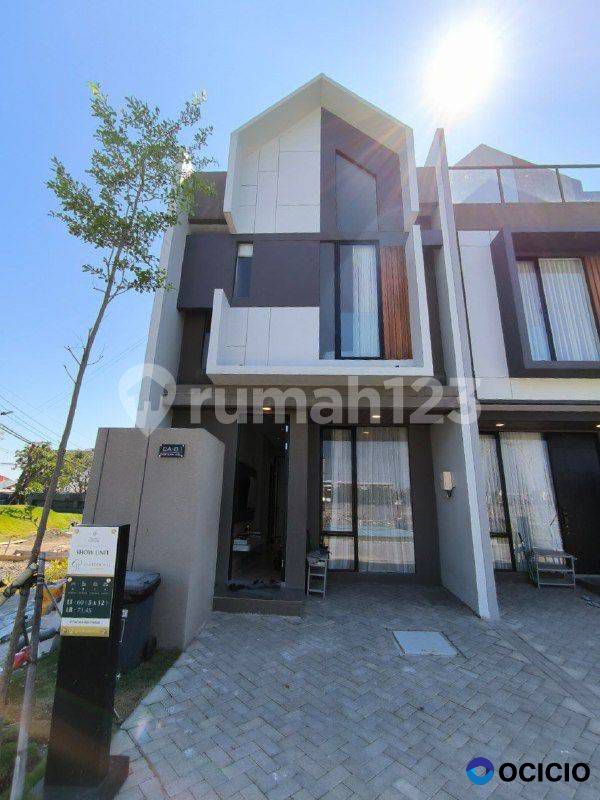 Baru GRESS langsung KPR  Rumah Scandinavian, Surabaya Timur