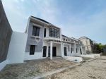 thumbnail-baru-rumah-american-classic-yang-berlokasi-di-surabaya-barat-0