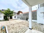 thumbnail-baru-rumah-american-classic-yang-berlokasi-di-surabaya-barat-7