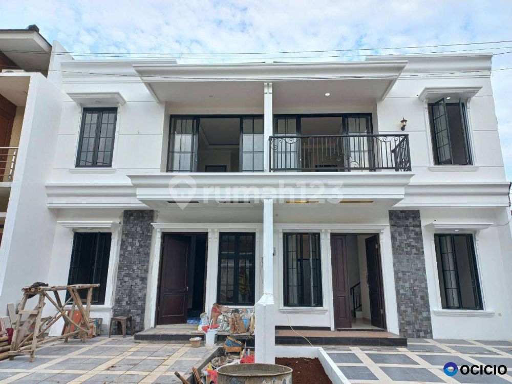 Rumah Clasic Modern dan murah Delat stasiun depok lama