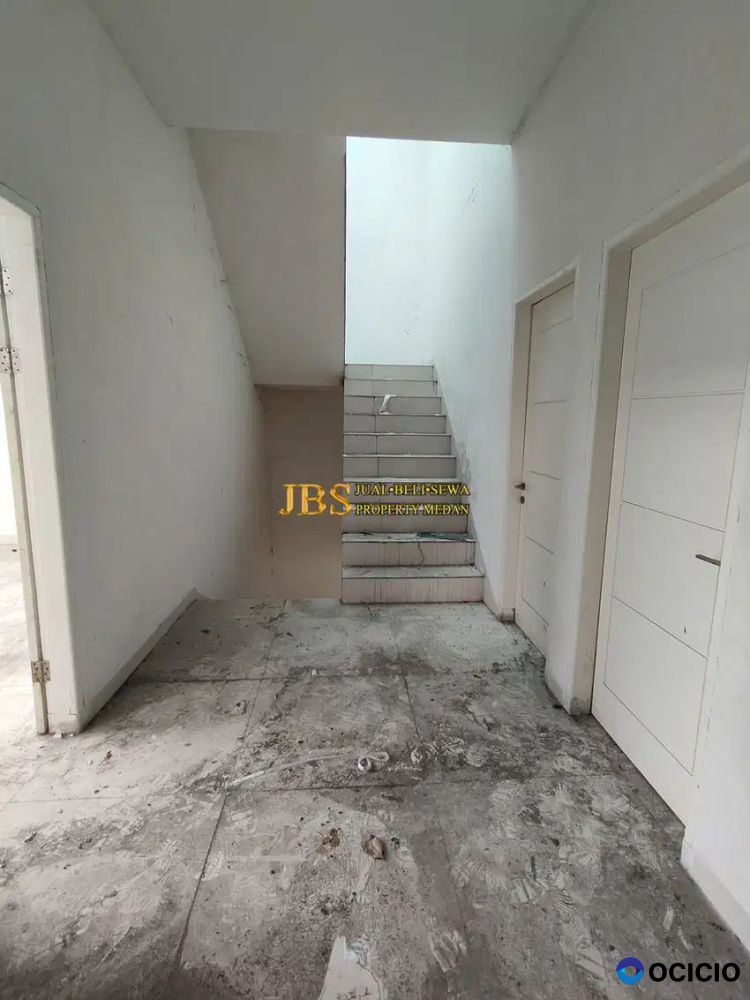 Jual Villa 2,5 Tingkat Siap Huni di Komplek Cemara Kuta - Medan