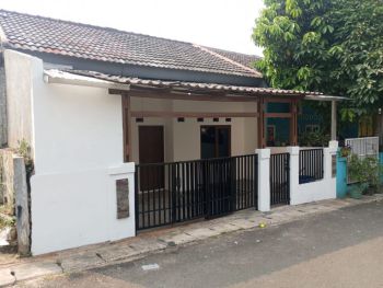 rumah asri dalam komplek di Pamulang
