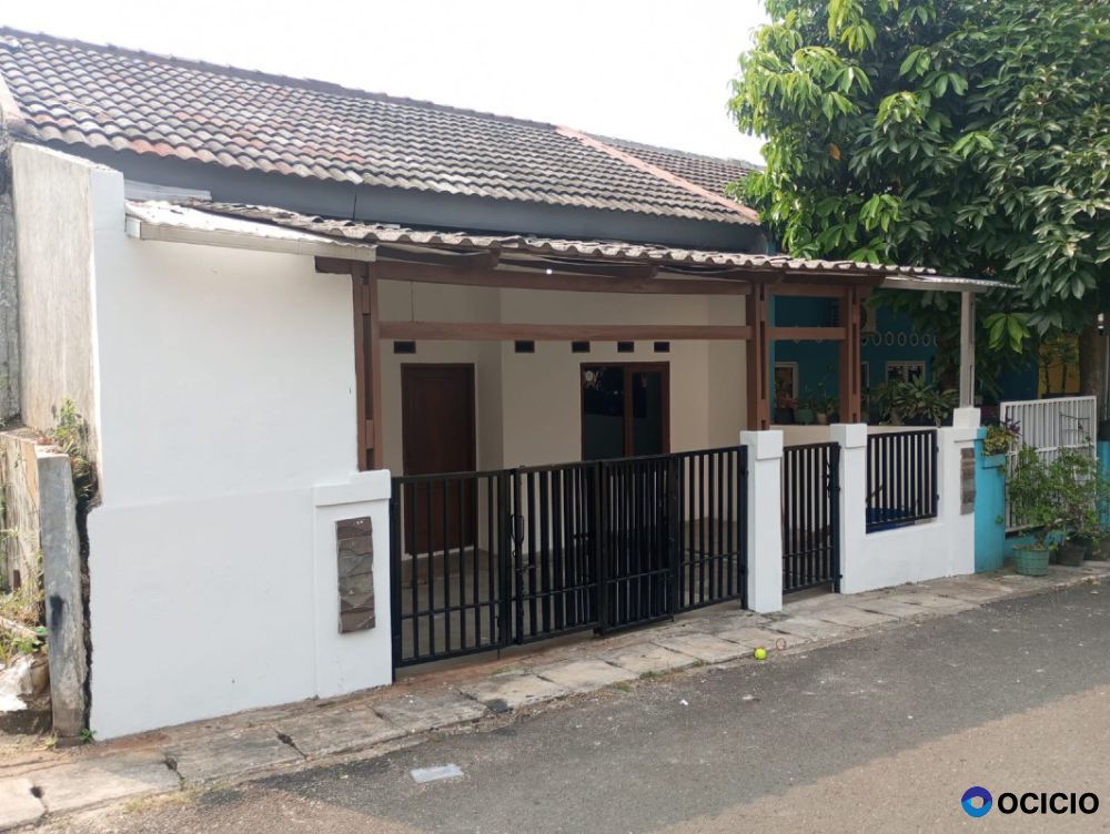 rumah asri dalam komplek di Pamulang