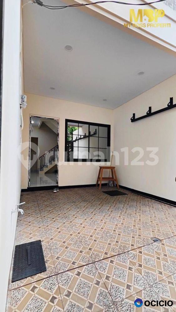 Dijual Rumah Modern Minimalis Lokasi Strategis Di Tanjung Duren