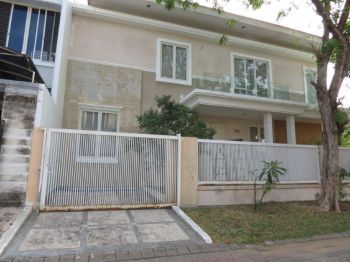 Dijual Rumah San Antonio Pakuwon City Surabaya Mewah Semi Furnish