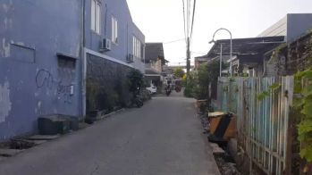 Dijual cepat murah rumah hitung tanah luas 135 m2 di galaxy dkt LRT