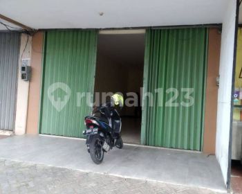 Disewa Ruko Rame Kawasan Kuliner Ruko Odessa, Gading Serpong, Tangsel