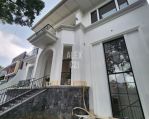 thumbnail-dijual-rumah-baru-mewah-di-kebayoran-baru-jakarta-selatan-1