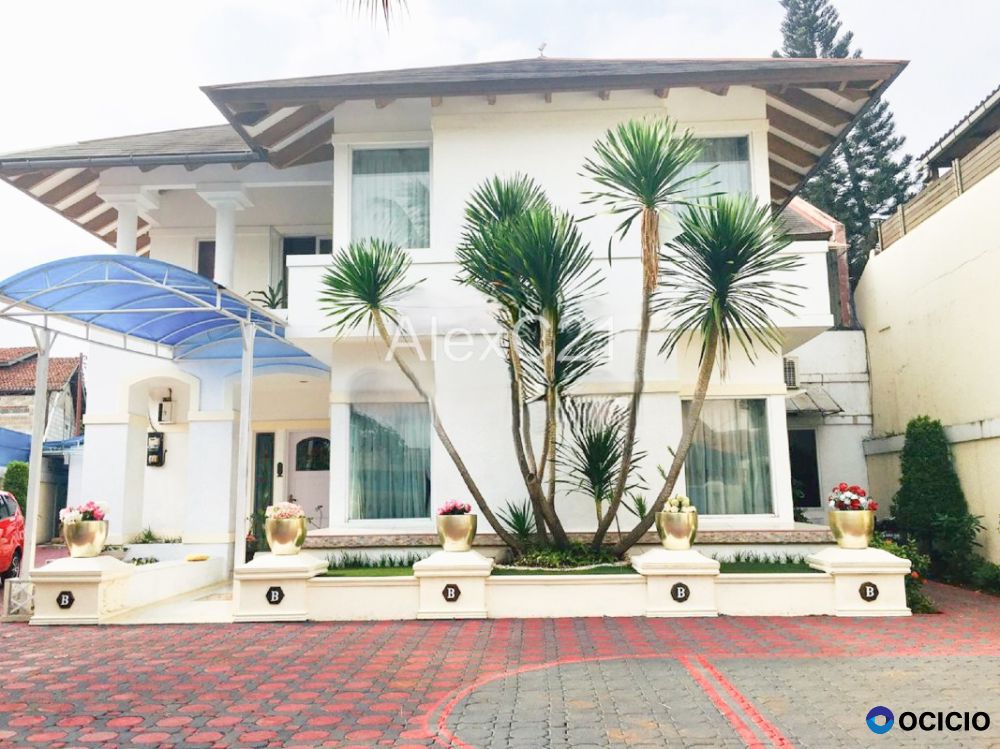 dijual Rumah termasuk furniture, Lebak Bulus, Jaksel