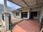 thumbnail-rumah-tanah-luas-perum3-karawaci-tangerang-0