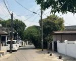 thumbnail-rumah-tanah-luas-perum3-karawaci-tangerang-6