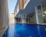 thumbnail-for-saletown-house-kemang-jakarta-selatan-1