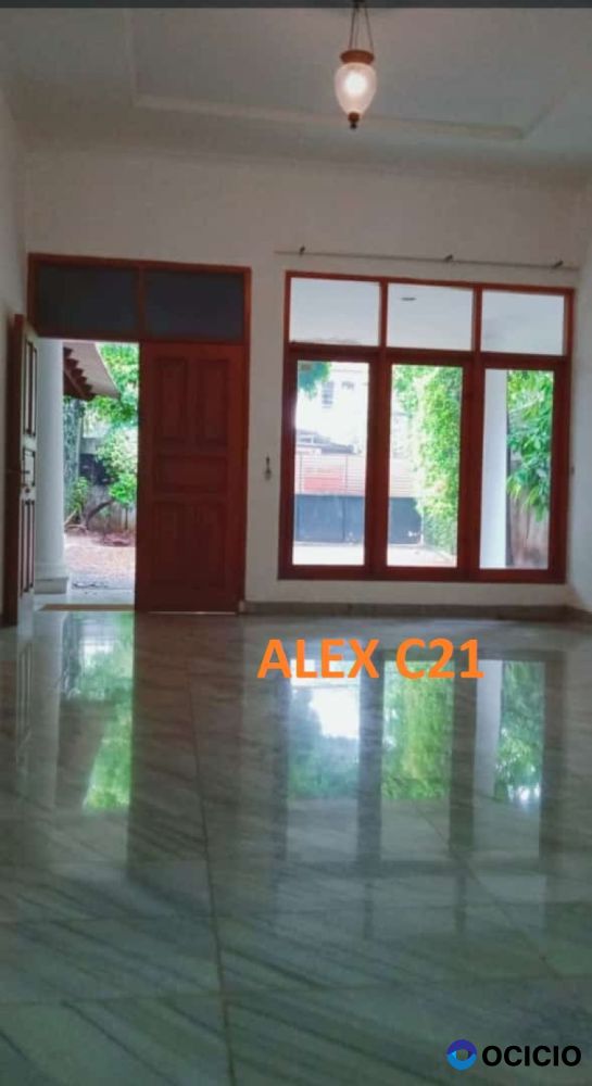 Dijual rumah megah classic di cilandak B U