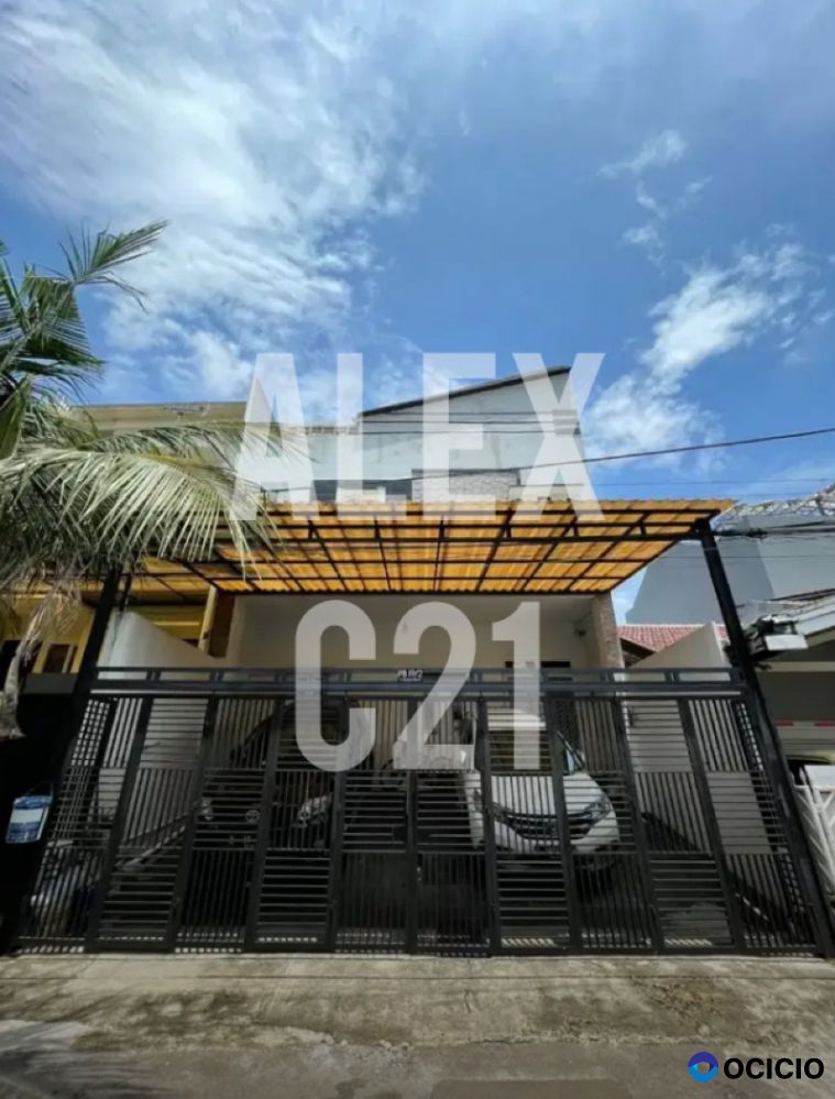 dijual rumah kelapa gading