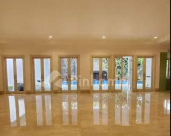 Di Jual Rumah 2 Lantai di Jalan Cipete, Jakarta Selatan.