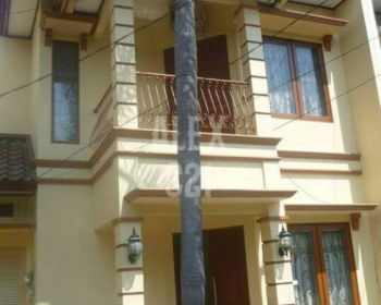 dijual rumah B U pejaten, jaksel