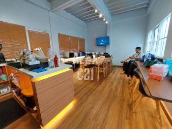 dijual rumah kost + ruang usaha cafe di Perdatam, Jaksel