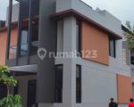 thumbnail-dijual-cepat-rumah-bagus-nyaman-dan-aman-di-breezy-house-the-myza-bsd-city-0