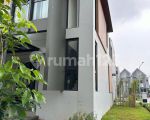 thumbnail-dijual-cepat-rumah-bagus-nyaman-dan-aman-di-breezy-house-the-myza-bsd-city-6