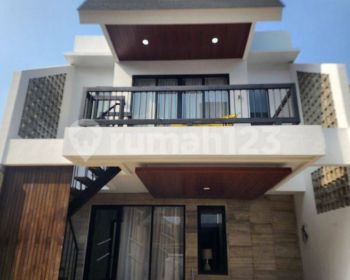 Rumah Modern Minimalis Dalam Cluster Di Kebagusan Jakarta Selatan