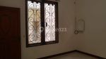 thumbnail-bonus-furnish-jual-cepat-rumah-2-lantai-dharmahusada-mas-7