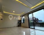 thumbnail-dijual-rumah-mewah-classic-3-lantai-di-cilandak-jakarta-selatan-3