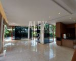 thumbnail-for-sale-rumah-mewah-desain-modern-tropis-area-kuningan-jakarta-selatan-6