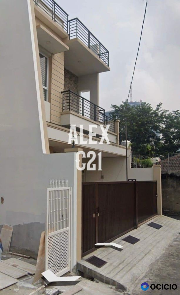dijual rumah B U Taman Meruya ilir, Jakarta Barat. Deket Polsek Kembangan