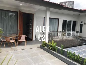 Dijual rumah di dekat Pejaten Village, Pasar Minggu, Jakarta Selatan