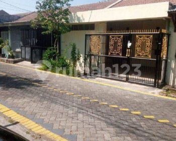Rumah Bagus Siap Hun Lokasi Strategis Gunung Anyar Surabaya