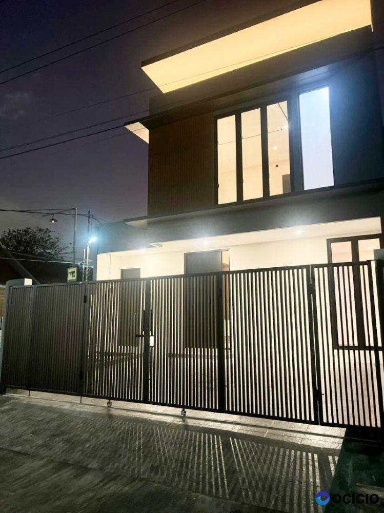 Dijual Rumah Babatan Pantai Utara Surabaya Minimalis Semi Furnish