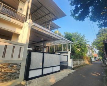 Di jual Rumah 2 Lantai Di Jalan Cipayung, Cipayung, Jakarta Timur