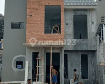 Dijual Rumah Premium Townhouse 2,5 Lantai Cimanggis Depok