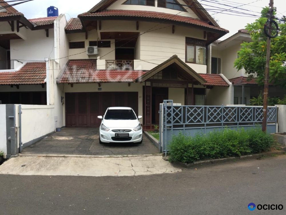 Dijual rumah lama di daerah Pejaten, Ragunan, Pasar Minggu, Jakarta Selatan