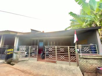 Dijual murah rumah LT 140 LB120 bagus siap huni di perumahan jatiasih